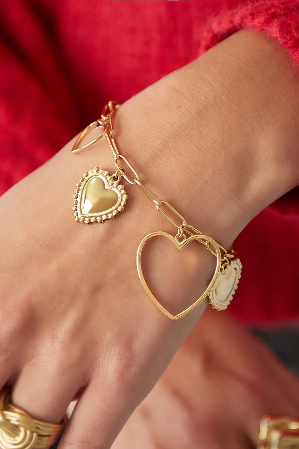 See the heart- armband